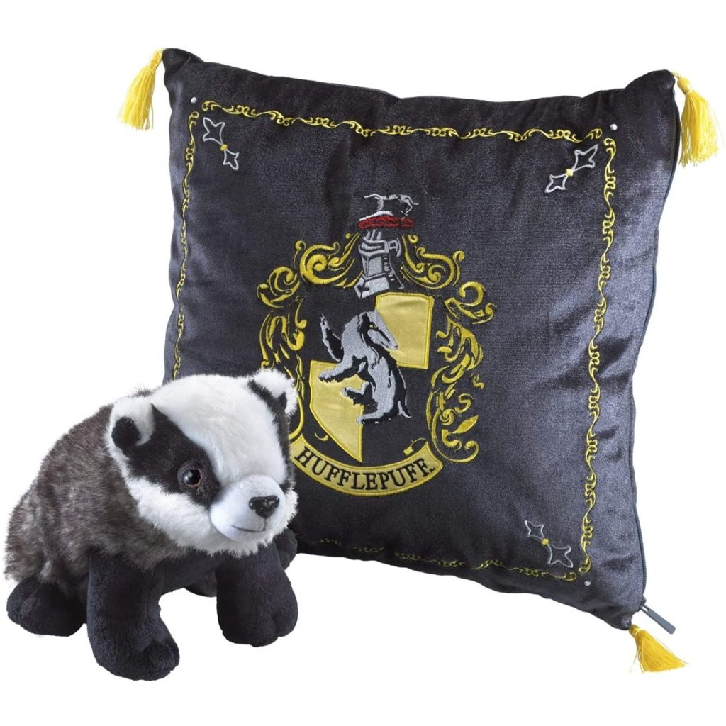 Peluche Tejón Hufflepuff Harry Potter + Cojín Noble Collection Oficial